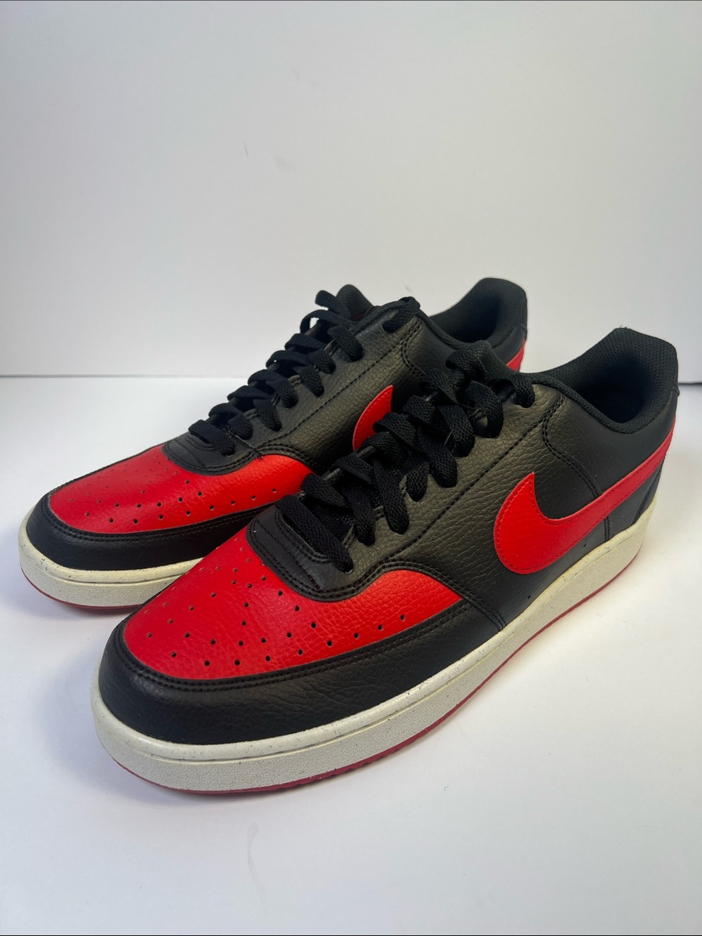 Nike Court Vision Low Mens Lace Up Black/ Red Sneakers Size 12 Style FJ0685-010